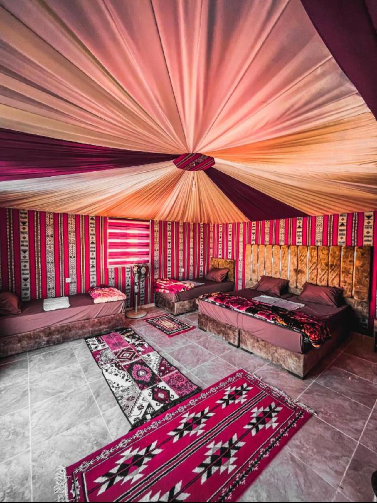Hotel Amanda Luxury Camp Wadi Rum Esterno foto