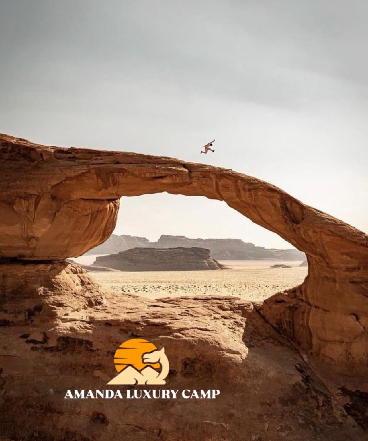 Hotel Amanda Luxury Camp Wadi Rum Esterno foto